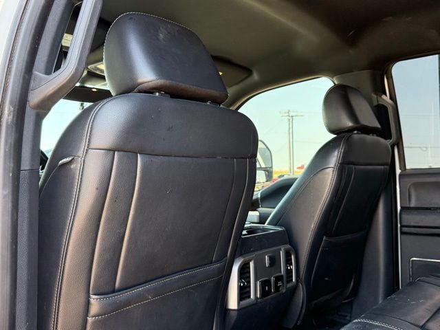2022 Ford F-250SD Lariat Black Appearance Pkg