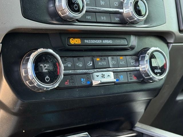 2022 Ford F-250SD Lariat Black Appearance Pkg