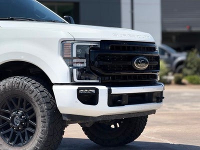 2022 Ford F-250SD Lariat Black Appearance Pkg