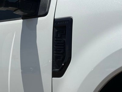 2022 Ford F-250SD Lariat Black Appearance Pkg