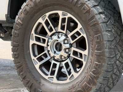 2024 Ford F-250SD Limited NITTO 37