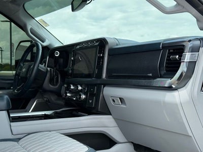 2024 Ford F-250SD Limited NITTO 37