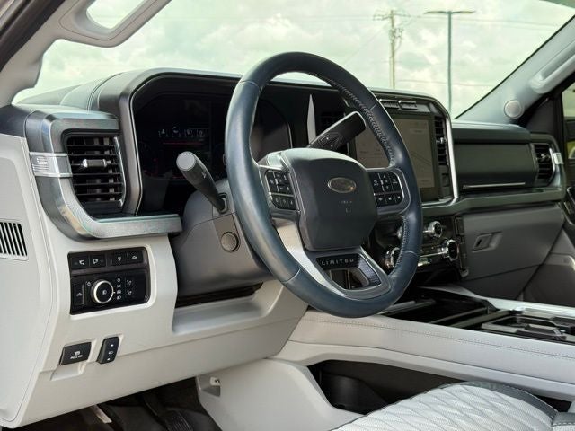 2024 Ford F-250SD Limited NITTO 37