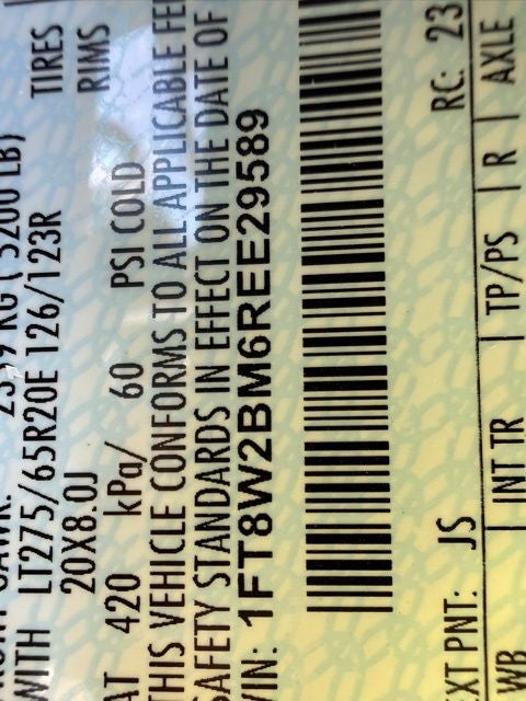 2024 Ford F-250SD Limited NITTO 37