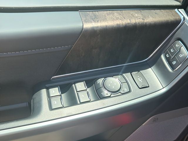 2026 Ford F-250SD Lariat Black Appearance Pkg