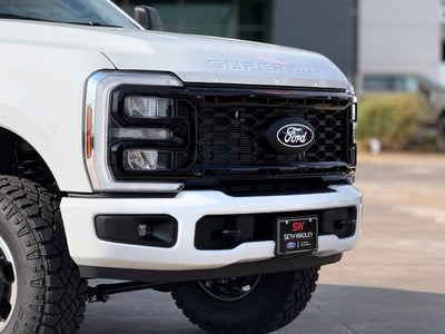 2027 Ford F-250SD XLT