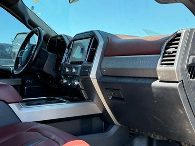 2022 Ford F-250SD Platinum Custom