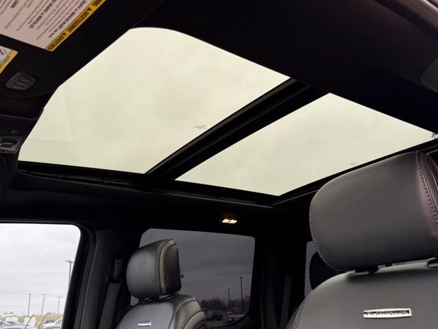 2022 Ford F-250SD Platinum TREMOR | CALI SUSPENSION | AIR BAGS | CUSTOM WHEE