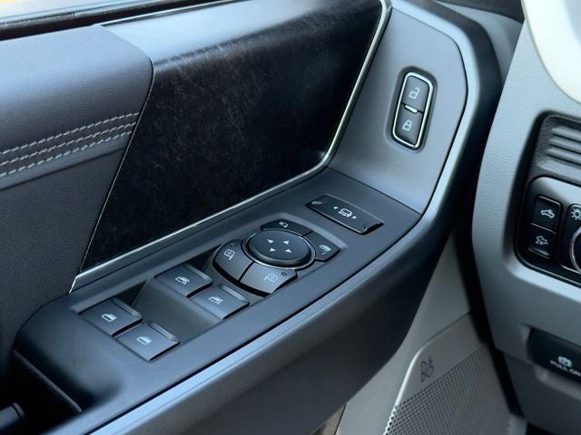 2027 Ford F-250 XLT CARHARTT