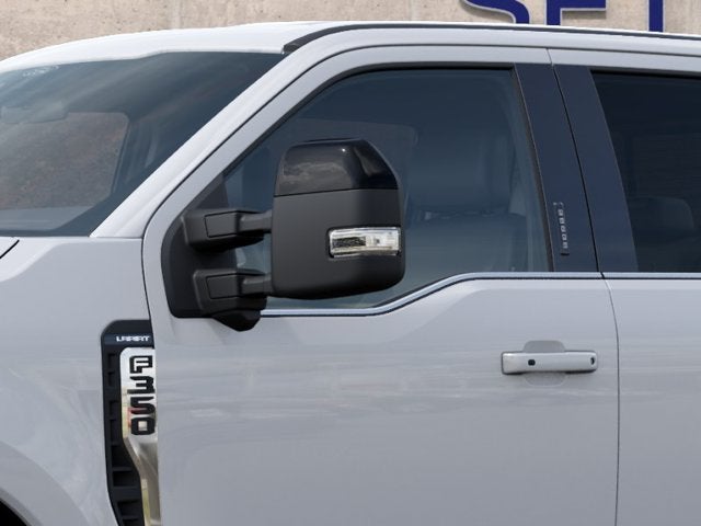 2027 Ford F-350SD Lariat
