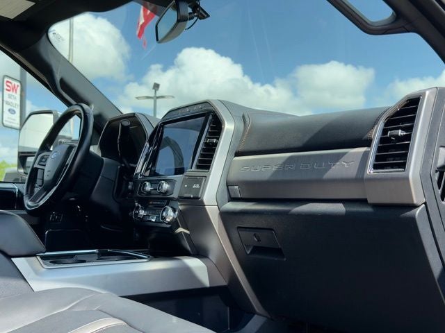 2022 Ford F-350SD Platinum