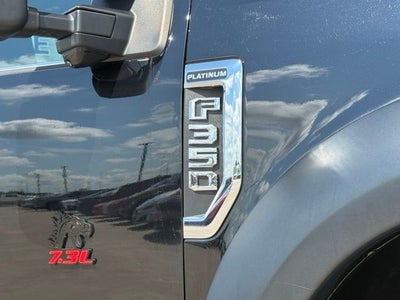 2022 Ford F-350SD Platinum