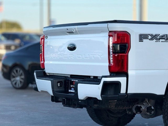 2023 Ford F-350SD Lariat