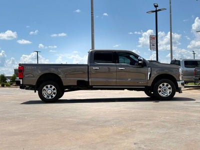 2023 Ford F-350SD King Ranch Chrome Pkg