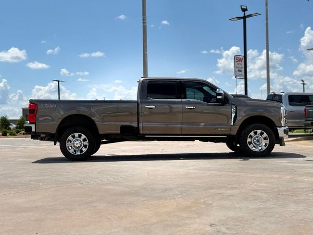 2023 Ford F-350SD King Ranch Chrome Pkg