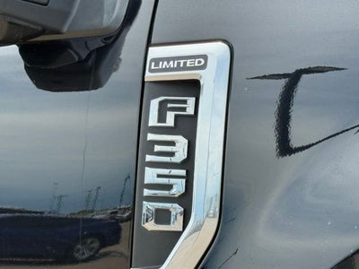 2022 Ford F-350SD Limited