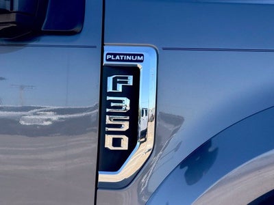 2022 Ford F-350SD Platinum