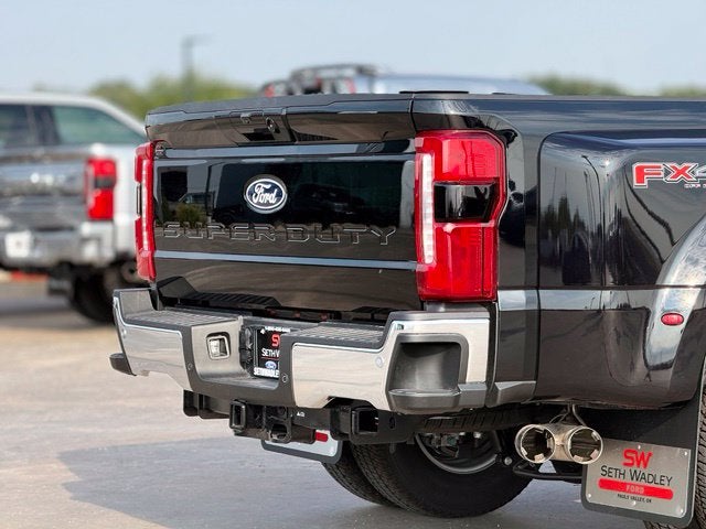 2027 Ford F-350SD Lariat DRW Hi Output 6.7L