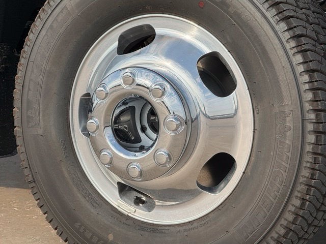 2027 Ford F-350SD Lariat DRW Hi Output 6.7L