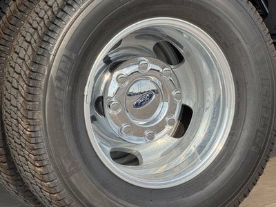 2027 Ford F-350SD Lariat DRW Hi Output 6.7L