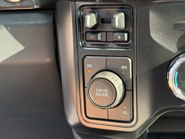 2027 Ford F-350SD Lariat DRW Hi Output 6.7L