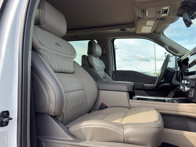 2027 Ford F-350SD Platinum Plus DRW