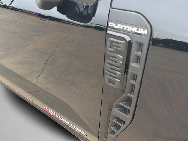 2026 Ford F-350SD Platinum DRW