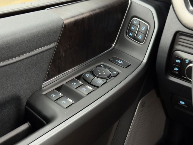 2026 Ford F-350SD Lariat DRW