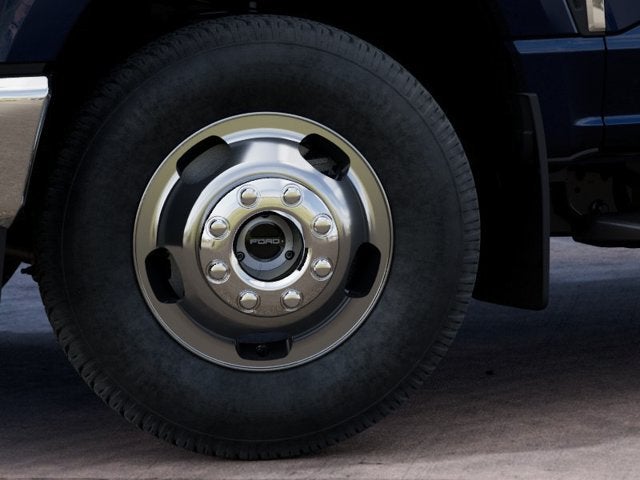 2027 Ford F-350SD Lariat DRW
