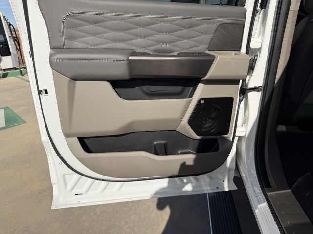 2026 Ford F-350SD Platinum DRW