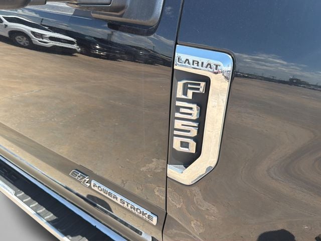2022 Ford F-350SD Lariat DRW