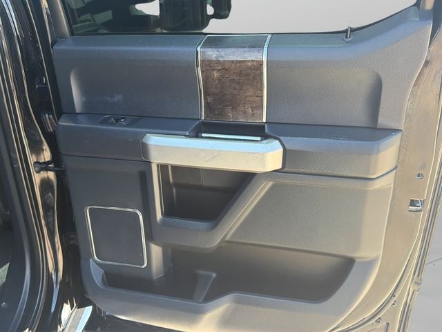 2022 Ford F-350SD Lariat DRW
