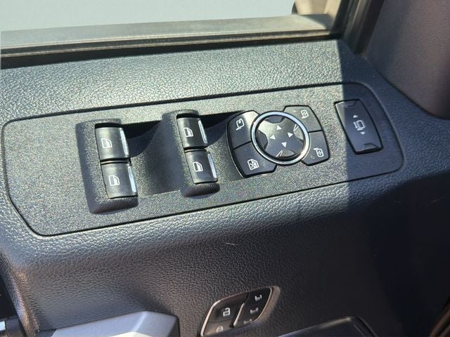 2022 Ford F-350SD Lariat DRW