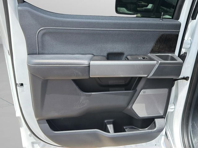 2025 Ford F-350SD Lariat DRW