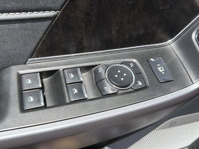 2025 Ford F-350SD Lariat DRW