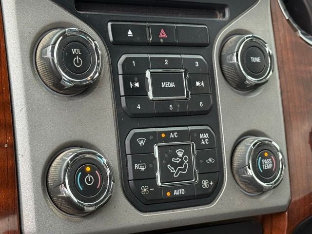 2016 Ford F-350SD King Ranch DRW