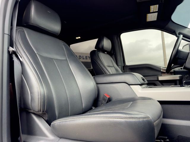 2022 Ford F-350SD Lariat DRW