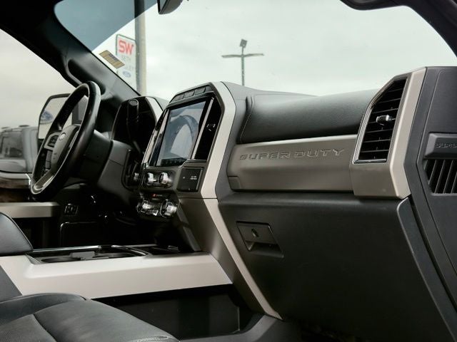 2022 Ford F-350SD Lariat DRW