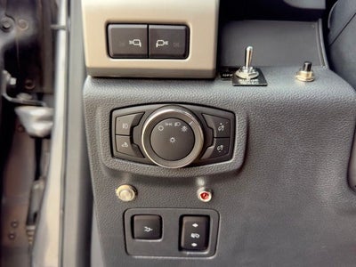 2022 Ford F-350SD Lariat DRW