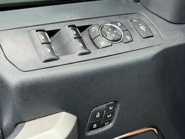 2022 Ford F-350SD Lariat