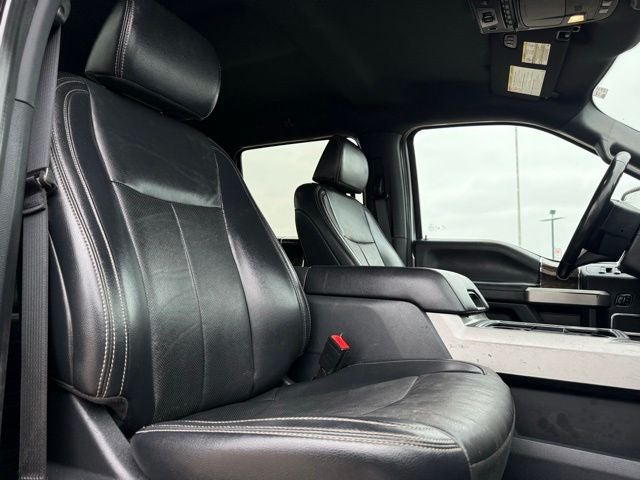 2022 Ford F-350SD Lariat DRW