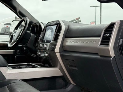 2022 Ford F-350SD Lariat DRW