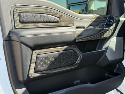 2023 Ford F-450SD Lariat WESTERN HAULER