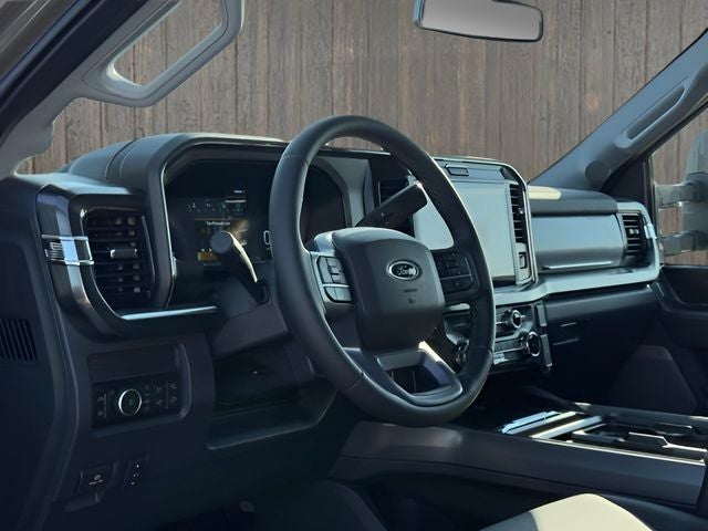 2026 Ford F-450SD Lariat DRW