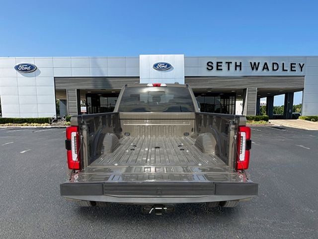 2026 Ford F-450SD Platinum Plus | 24' American Force Wheels | Airbag Suspensi