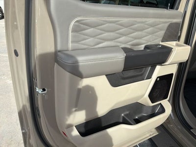 2026 Ford F-450SD Platinum Plus | 24' American Force Wheels | Airbag Suspensi