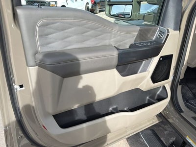 2026 Ford F-450SD Platinum Plus | 24' American Force Wheels | Airbag Suspensi