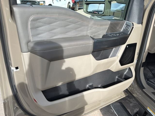 2026 Ford F-450SD Platinum Plus | 24' American Force Wheels | Airbag Suspensi