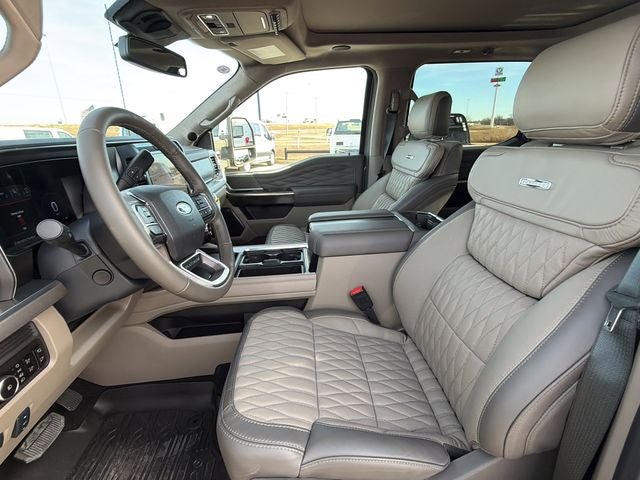 2026 Ford F-450SD Platinum Plus | 24' American Force Wheels | Airbag Suspensi