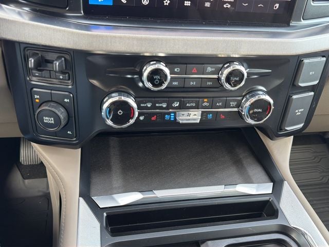 2026 Ford F-450SD Platinum Plus | 24' American Force Wheels | Airbag Suspensi